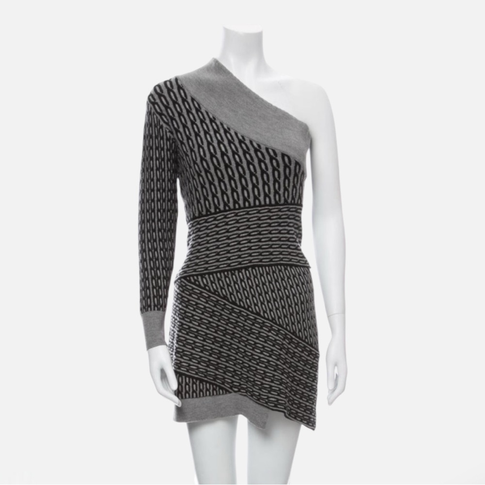 Burberry | Asymmetric Off the Shoulder Dress